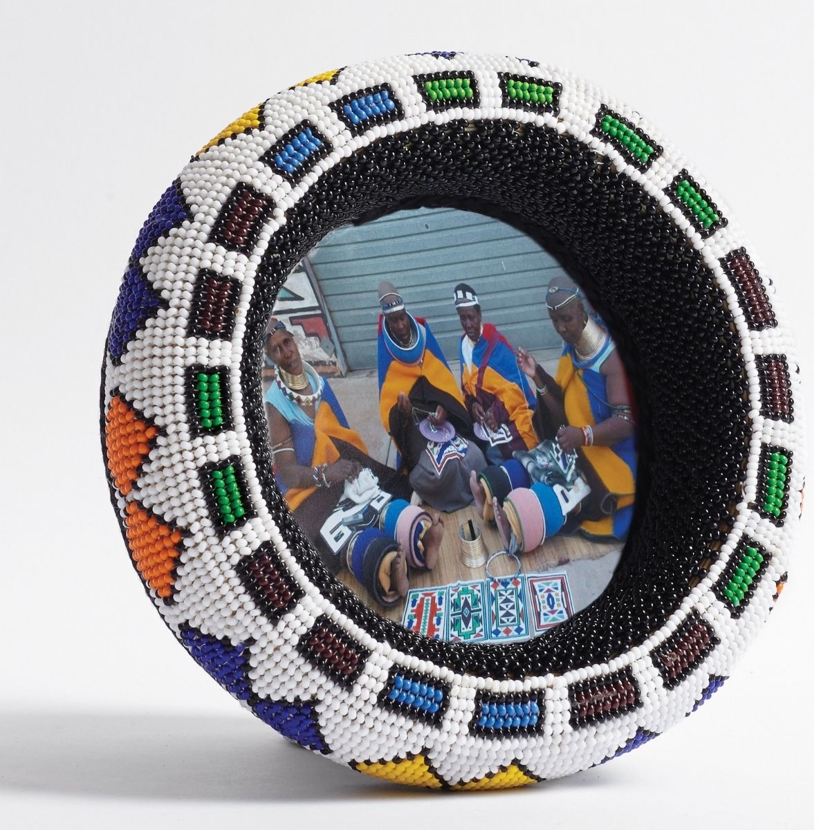 Thando Circle Picture Frames